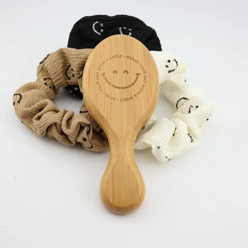 Set De Cepillo Para El Cabello Y Coletas Myfavoritek – Pack