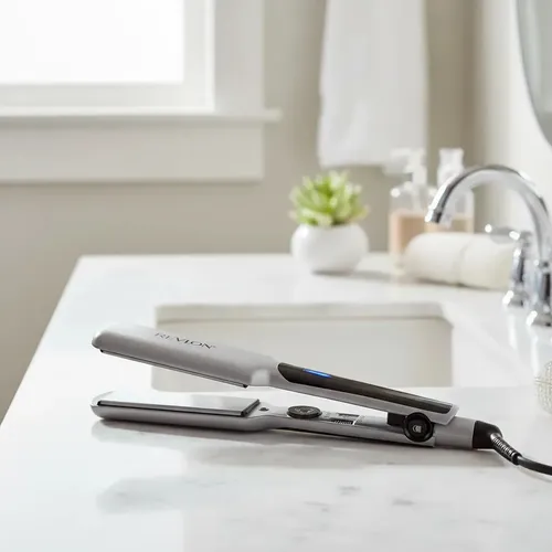 Plancha De Pelo Revlon 230° Placas 5.08Cm. Recubrimiento Titanio – plateada glitter