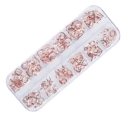 1 Caja De Colgantes De Uñas Con Remaches Metálicos Y Parches
