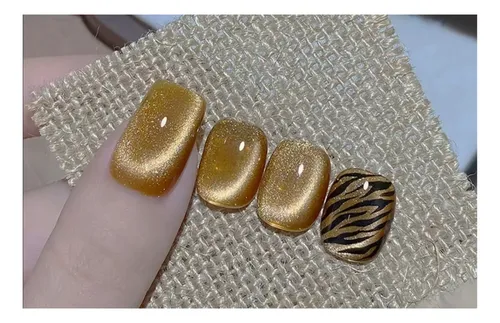 Esmalte Ojo De Gato Color Dorado Marca Mely Profesional