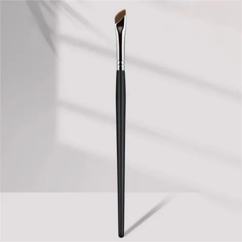 Set De 4 Pinceles De Sombra De Ojos Con Forma De Hoz. B