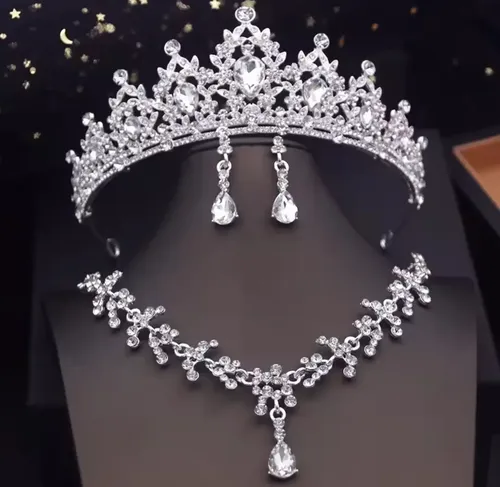 Tiara Collar Y Aros En Plateado Novia Quince Años Egresada