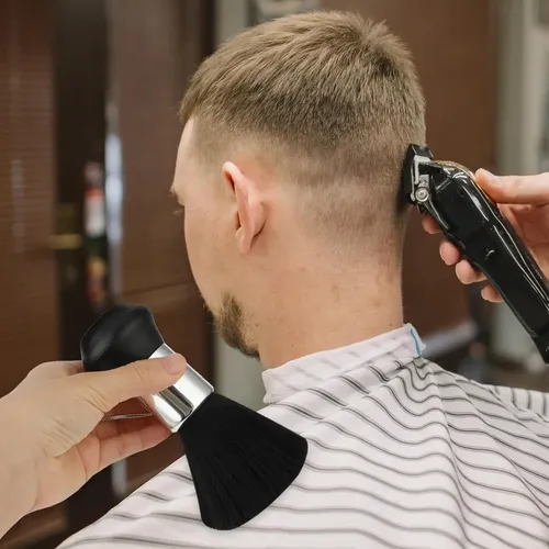 Cepillo Negro Profesional Para Peinado Y Barbería