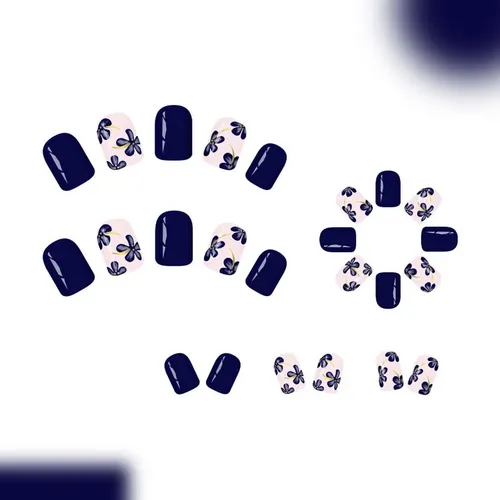 Uñas Gel X Estilo Corto Cuadrado Navy Blue Con Flores