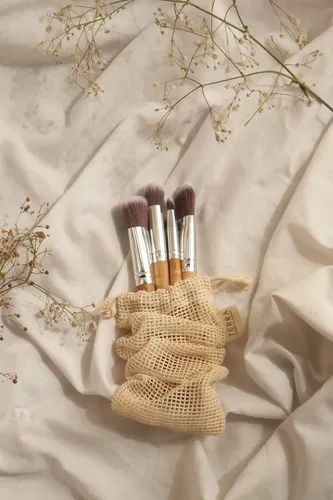 Set De 6 Brochas Maquillaje De Bambú Terra Cosmética Natura Color Marrón