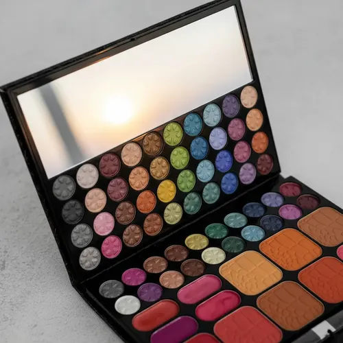 Set De Maquillaje Tipo Cuero Agenda Ideal Regalo Reyes