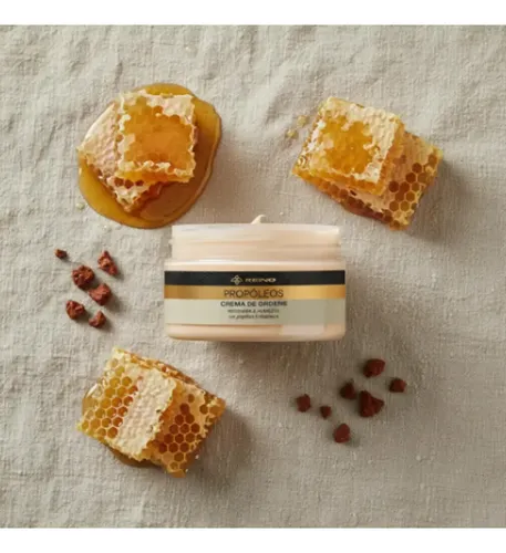 Crema De Ordeñe Con Propóleos Reino Tipos De Piel Todo Tipo De Piel