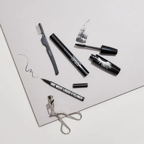 Delineador Líquido Inglot One Move 0.55 Ml