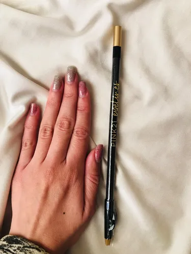 Lápiz Delineador Ojos Negro Con Sacapuntas Pink 21