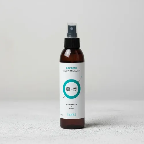Agua Micelar Natural Manzanilla Aloe Vera Limpieza Facial Suave Revitalizante Desmaquillante Hidratante Tonificante Piel Sensible Rostro Fresco Sin Alcohol Cosmética Natural Cuidado Diario
