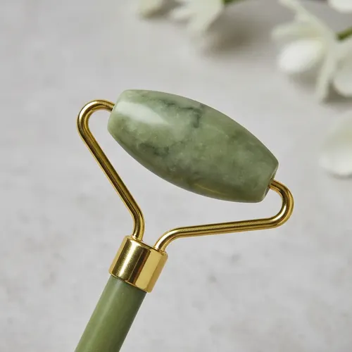 Rodillo Masajeador Facial Y Corporal De Jade Verde Danfula