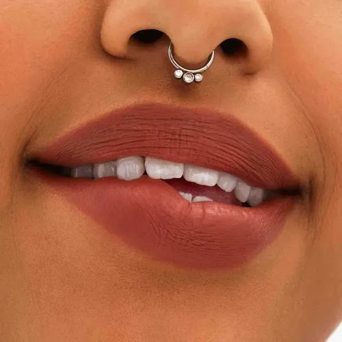 Locked Kiss 24hour Lipstick