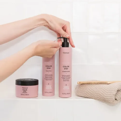 Acondicionador Lakme Teknia Color Stay Para Cabellos Teñidos 300ml