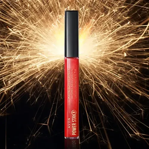 Labial Líquido matte con efecto glitters Avon Power Stay