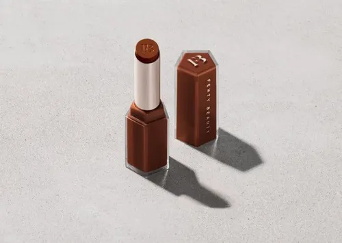 Fenty Beauty Gloss Bomb Stix High Line Brillante Hot Chocoli Color Nude Hot Chocolit