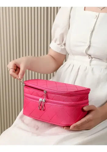 A Bolsa De Maquillaje De Doble Capa Con Correa, Estuche