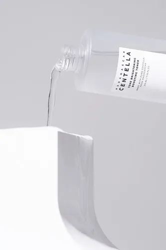 Skin1004 Tone Brightening Tónico Facial Anti Manchas 210ml Con Manchas Día/noche