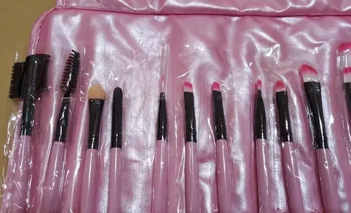 Set 24 Pinceles Profesionales Para Maquillaje Color Rosa