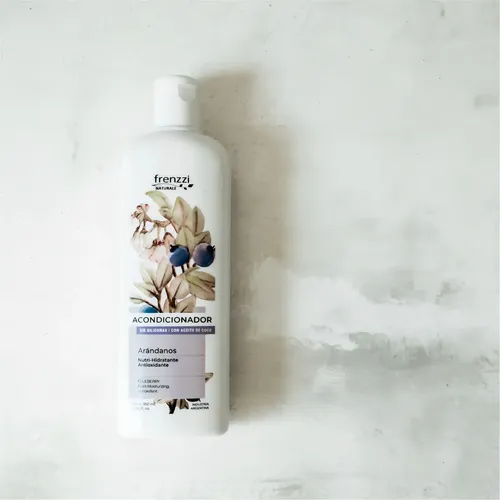 Acondicionador Low Poo Arándanos Frenzzi Naturale-350ml