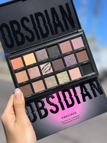 Ruby Rose Paleta De Sombras Obsidian