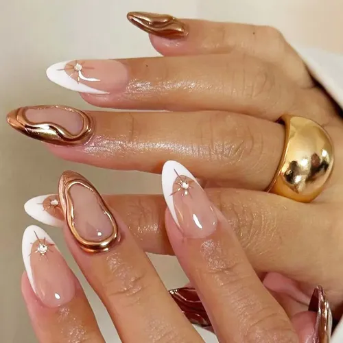 Uñas Press On Soft Gel Nude Con Detalles Dorados Color French Gold Modern