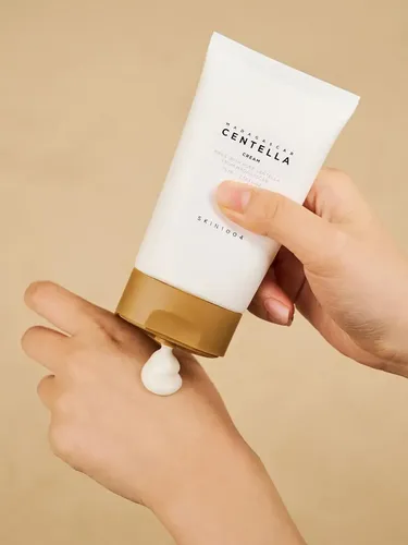 Skin1004 Madagascar Centella Cream 30ml Pieles Grasas Y Mixt Momento De Aplicación Día/noche Tipo De Piel Mixtas Y Grasas