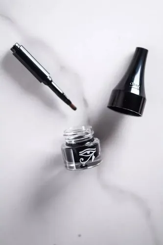 Delineador En Gel Negro Hd Mate Waterproof Andrea Pellegrino
