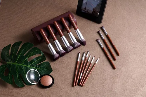 Set De Brochas Para Maquillaje Bs-mall 14 Piezas Con Estuche