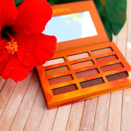 Paleta de Sombras Beauty Creations Hot Fire con 12 Tonos Multi satin y mate
