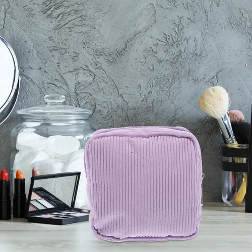 Bolsa Violeta Para Toallas Y Maquillaje Pequeña