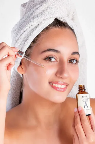 Serum Antiage C/ Q10 Y Acido Hialuronico. Naturalla