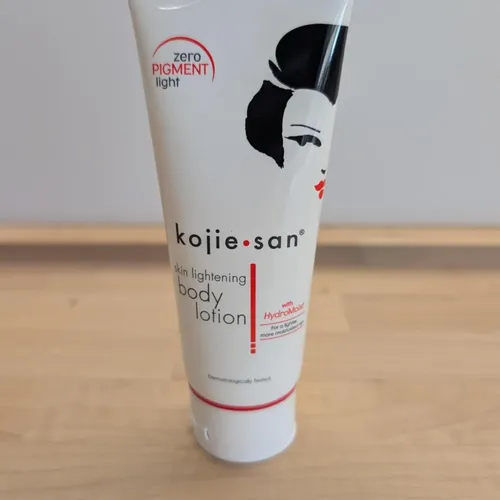 Loción Corporal Kojie San 100g Rosa Mosqueta, Manteca De Ka