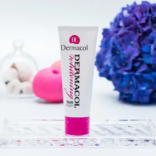 Crema Blanqueadora Facial Manchas Hidrata Dermacol De Praga
