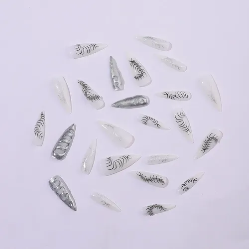 Uñas Postizas Oscuras Y Frescas De Estilo Europeo Y