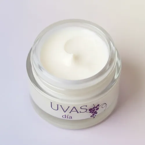 Uvas Cosmeticos – Kit Facial Y Corporal Premiun  –