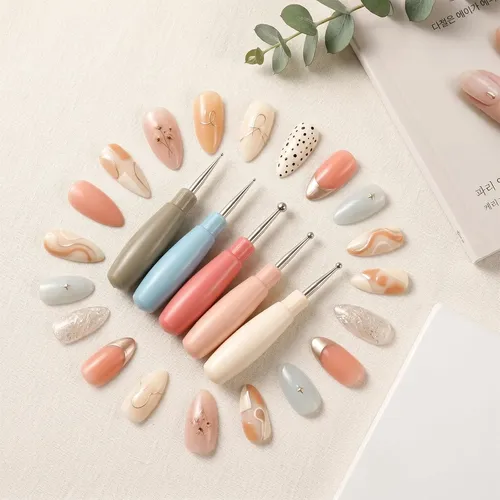Set 5 En 1 Para Uñas Con Puntas De Colores Y Diseños