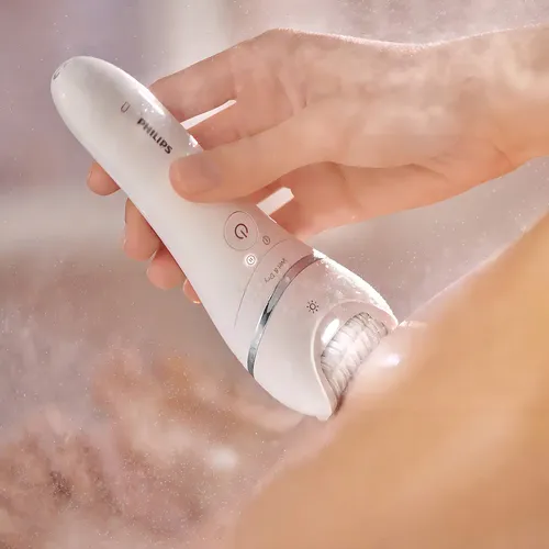 Depilatoria Inalámbrica Philips Bre700 Luz, 40 Minutos de Autonomía, 3 Accesorios, 100% Lavable, Uso Seco y Humedo, Zonas Delicadas Series 8000 Blanco