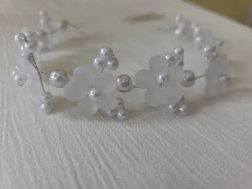 Tiara Aplique Accesorio Perlas Strass Flores Para El Pelo Color A