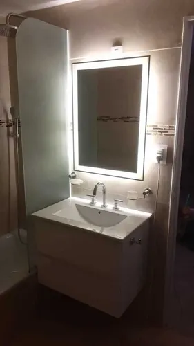 Espejo Con Luz Led 80 X 60 Cm Para Baño. Con Guarda Esmerila