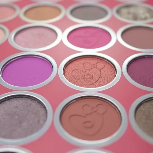 Paleta De 54 Sombras Para Ojos Medecoo Yellow Tous