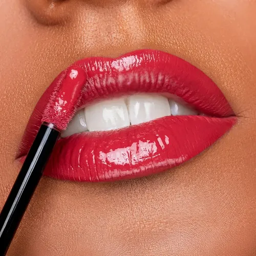 Brillo Labial Resist ¡Oh Q’ brillo! Vogue Tono Bomba Latina 3ml