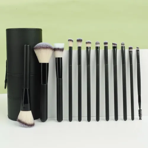 Set De Brochas 12 Pzas Con Balde Negro