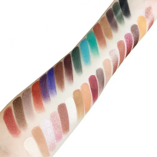 Paletade 35 Sombras Return Of The Jet Eyeshadow Book 4 Alta Pigmentación Tonos Mates Y Satinados Rude Cosmetics Original