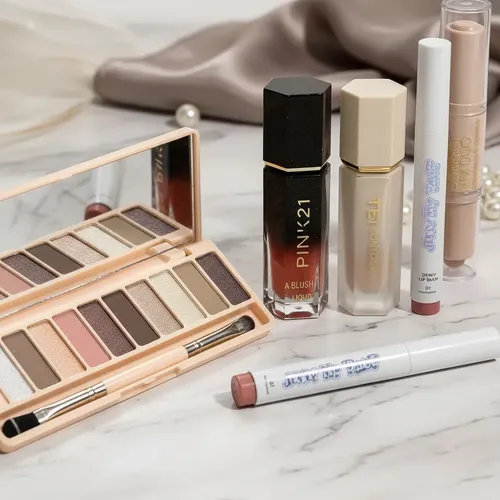 Set De Maquillaje Pink 21 Combo Con Paleta Y Labial