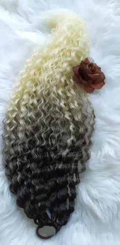 Extensión Ponytail Coleta Rizada Bicolor Kanekalon 70cm