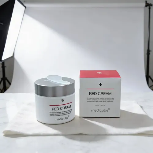 Medicube Red Cream 2.0 Calma Reduce El Enrojecimiento – 50ml – Sensible – Día/noche