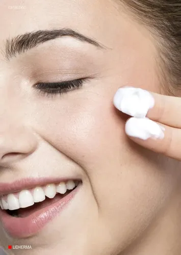 Niacinamide+ Serum Niacinamida 10% Y Hialurónico Lidherma Momento de aplicación Día/Noche Tipo de piel Todo tipo de piel