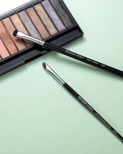 Set De Brochas De Maquillaje Eigshow Para Difuminar Sombras