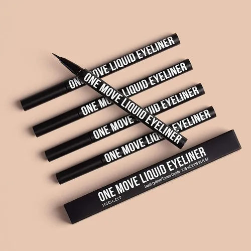 Delineador Líquido Inglot One Move 0.55 Ml