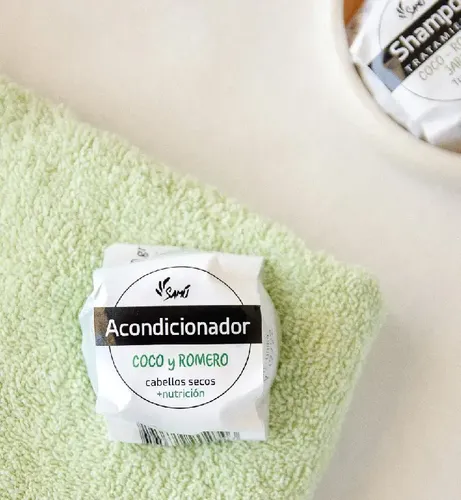 Acondicionador Sólido Coco Y Romero Cabellos Secos 70g Samú